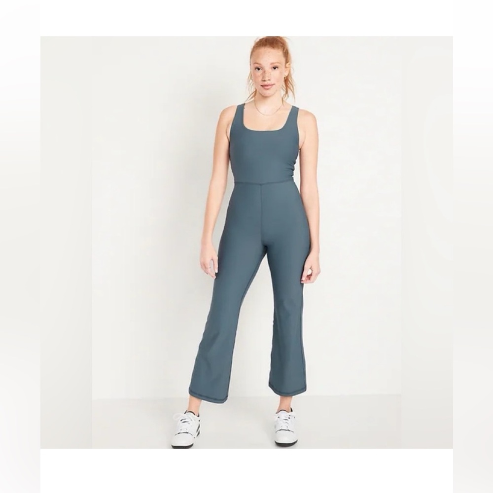 Old Navy Powersoft Jumpsuit 7/8 Flare